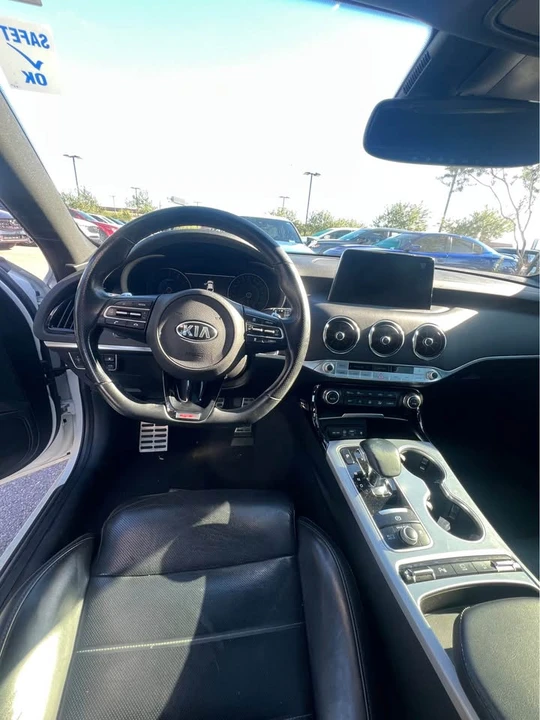2020 Kia Stinger - Image 5 of 9