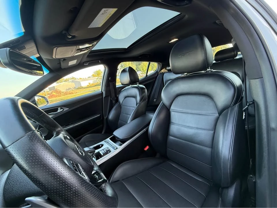 2020 Kia Stinger GT - Image 16 of 20