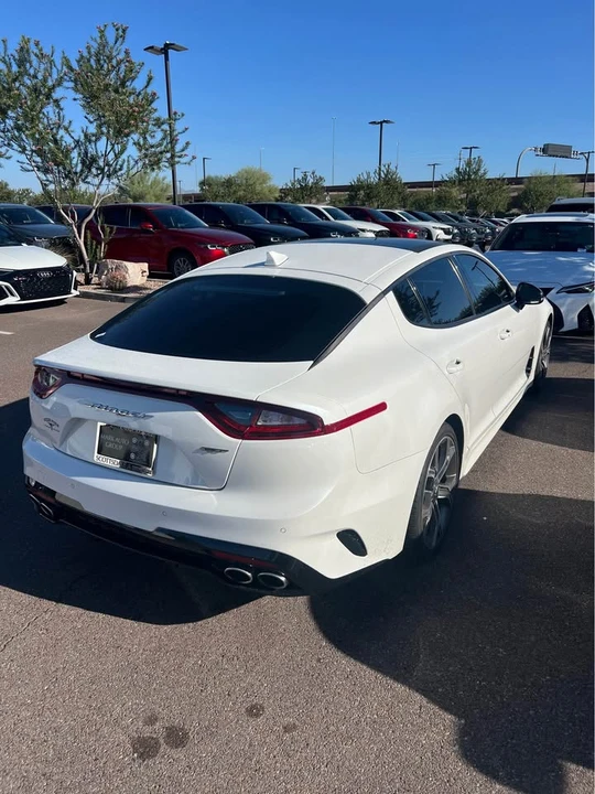2020 Kia Stinger - Image 4 of 9