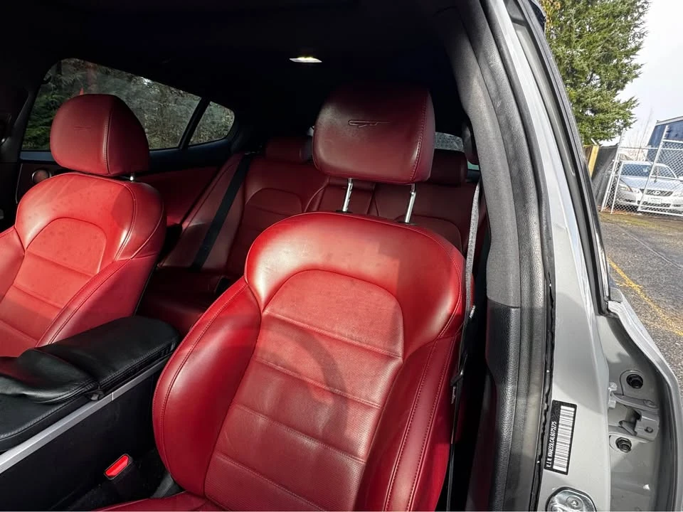 2020 Kia Stinger GT - Image 8 of 13