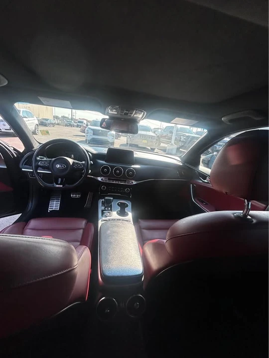 2020 Kia Stinger GT - Image 7 of 8