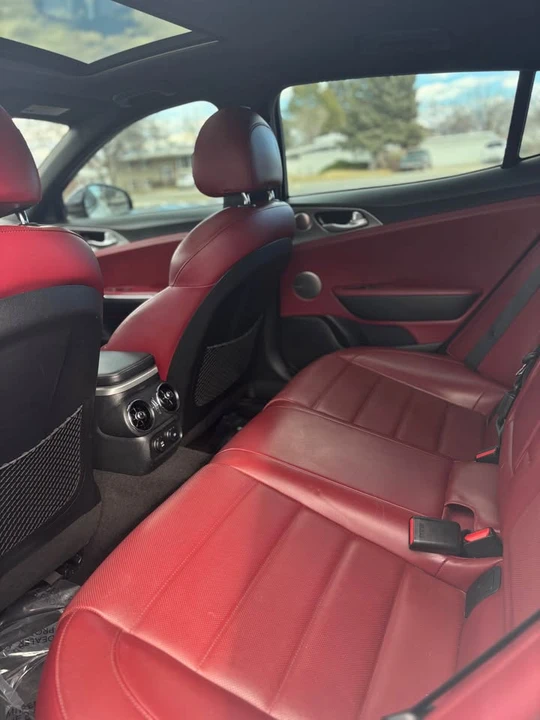 2020 Kia Stinger GT - Image 11 of 18