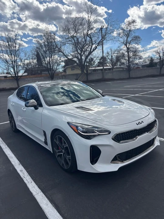 2020 Kia Stinger GT - Image 9 of 18