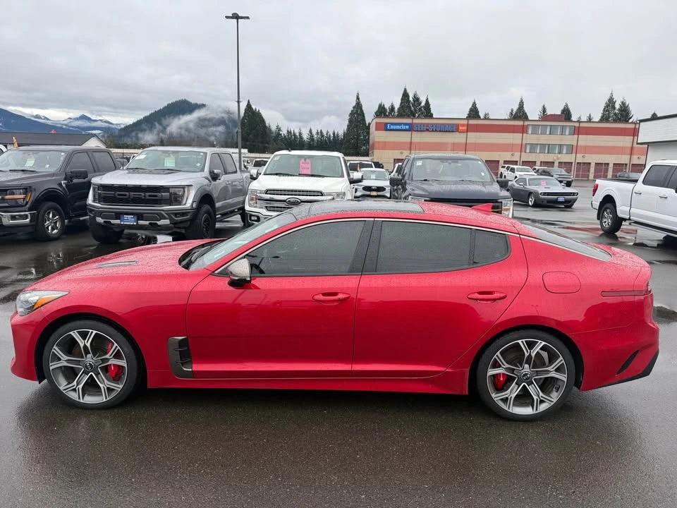 2020 Kia Stinger GT - Image 8 of 13