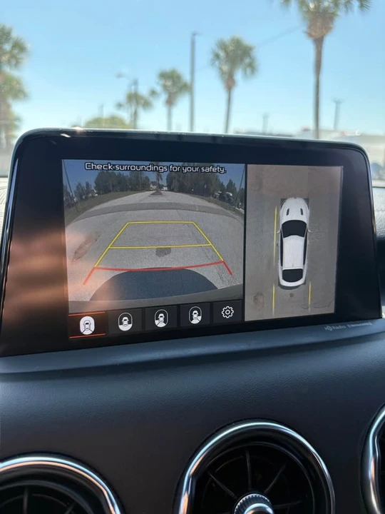2020 Kia Stinger GT - Image 13 of 19