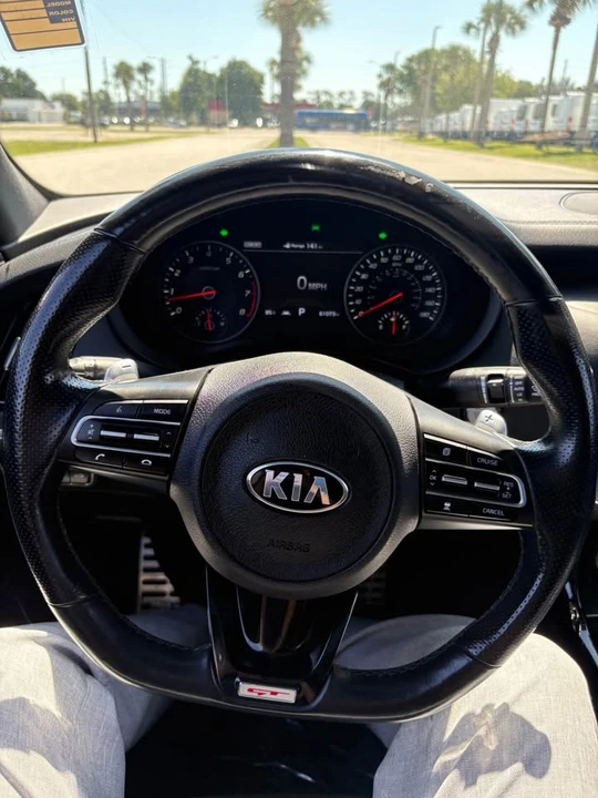 2020 Kia Stinger GT - Image 10 of 19
