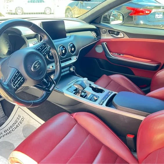 2020 Kia Stinger GT - Image 10 of 14