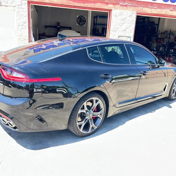 2020 Kia Stinger GT - Image 7 of 14