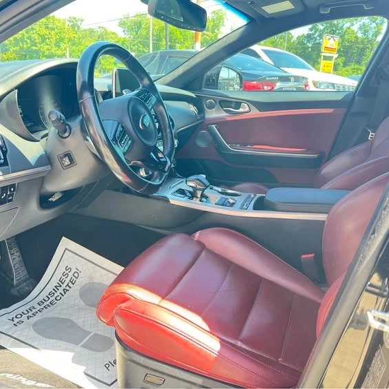 2020 Kia Stinger GT - Image 8 of 14