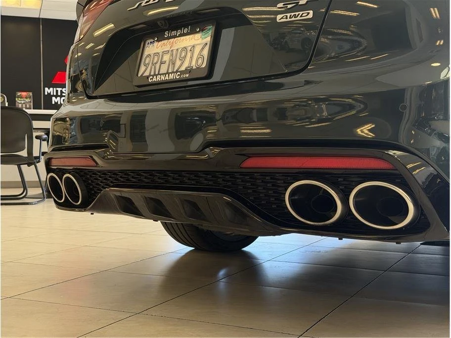 2020 Kia Stinger GT - Image 18 of 20