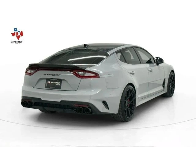 2020 Kia Stinger GT - Image 8 of 21