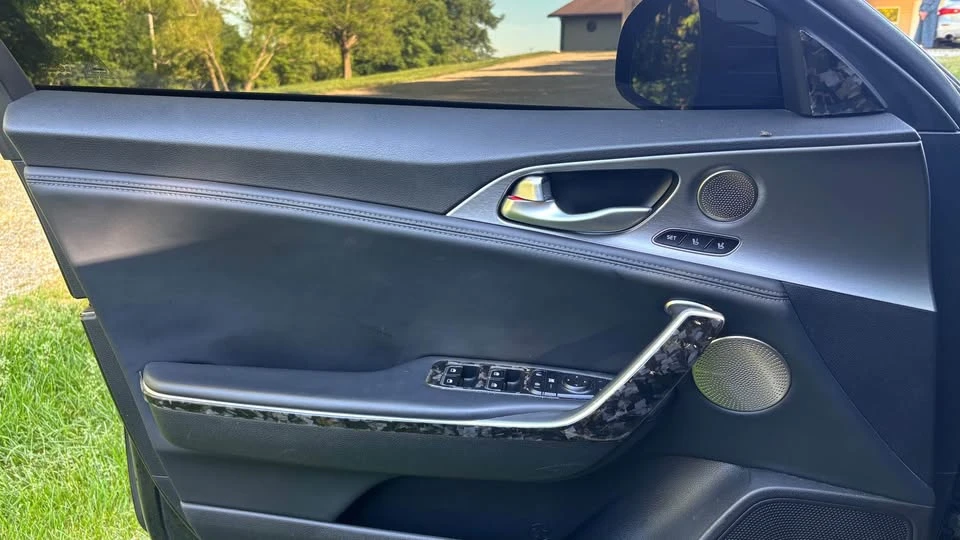 2020 Kia Stinger GT - Image 9 of 14