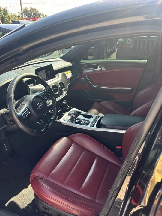 2020 Kia Stinger GT - Image 8 of 9