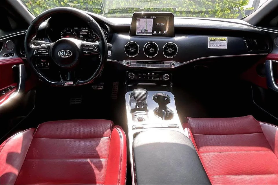 2020 Kia Stinger GT - Image 2 of 6
