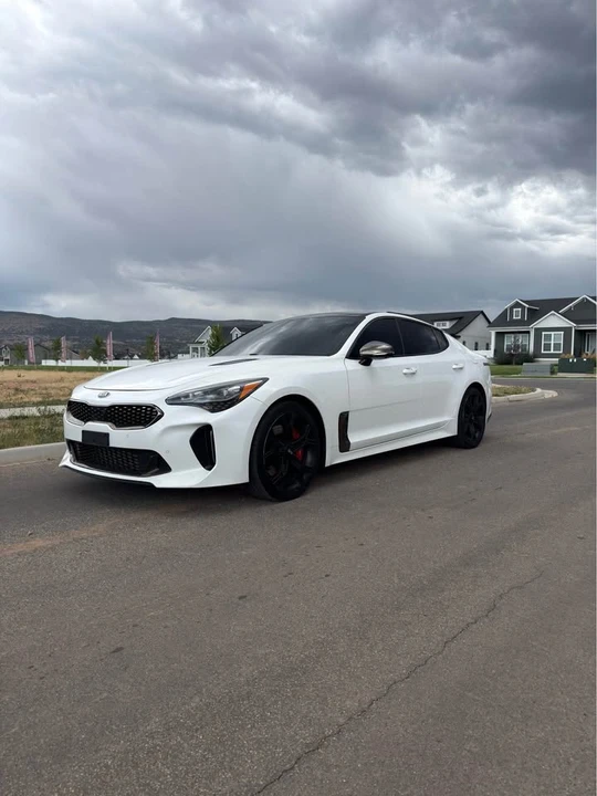 2020 Kia Stinger GT - Image 2 of 10