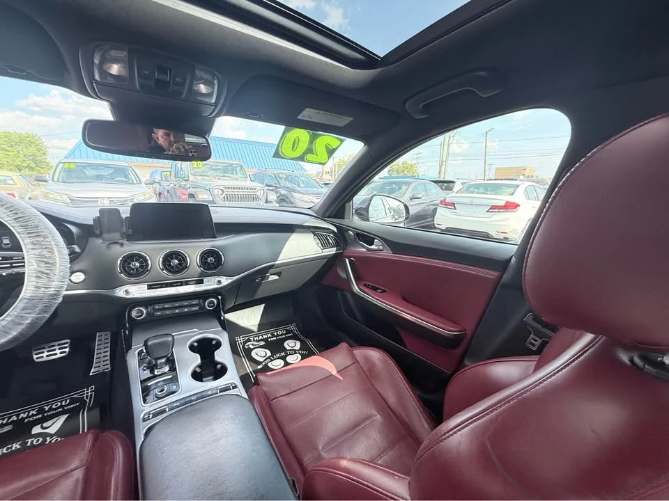 2020 Kia Stinger GT - Image 6 of 13
