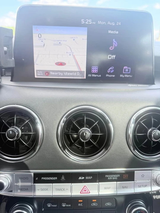 2020 Kia Stinger GT - Image 13 of 15