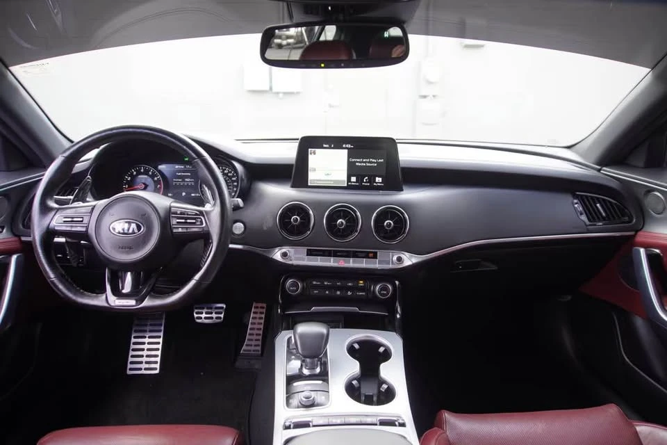 2020 Kia Stinger GT - Image 6 of 9