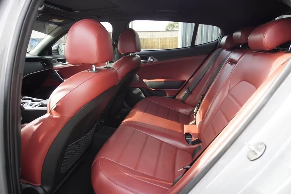 2020 Kia Stinger GT - Image 8 of 9