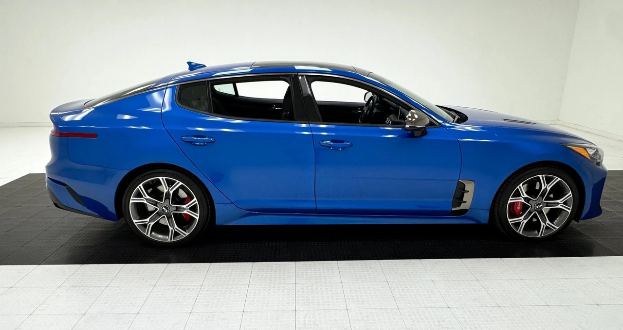 2020 Kia Stinger GT - Image 2 of 21