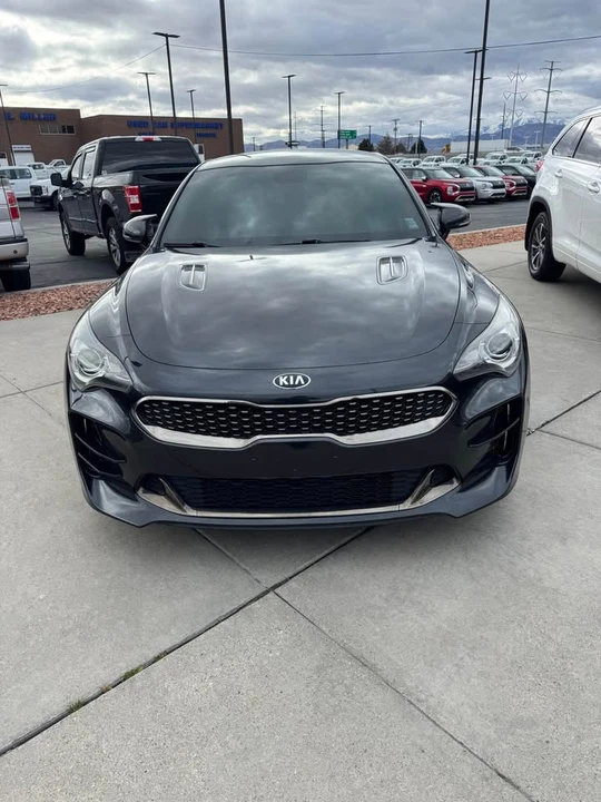 2020 Kia Stinger GT - Image 2 of 10