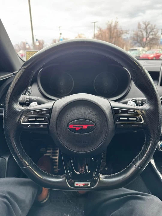2020 Kia Stinger GT - Image 6 of 10