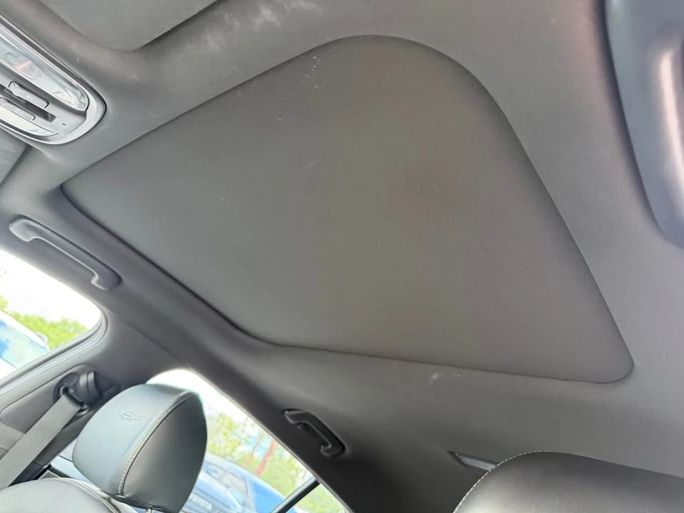 2020 Kia Stinger GT - Image 14 of 17