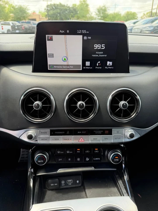 2020 Kia Stinger GT - Image 15 of 17