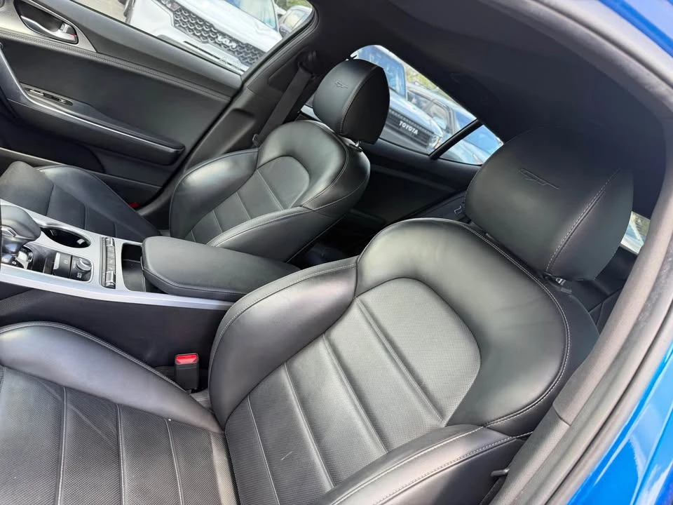 2020 Kia Stinger GT - Image 12 of 17