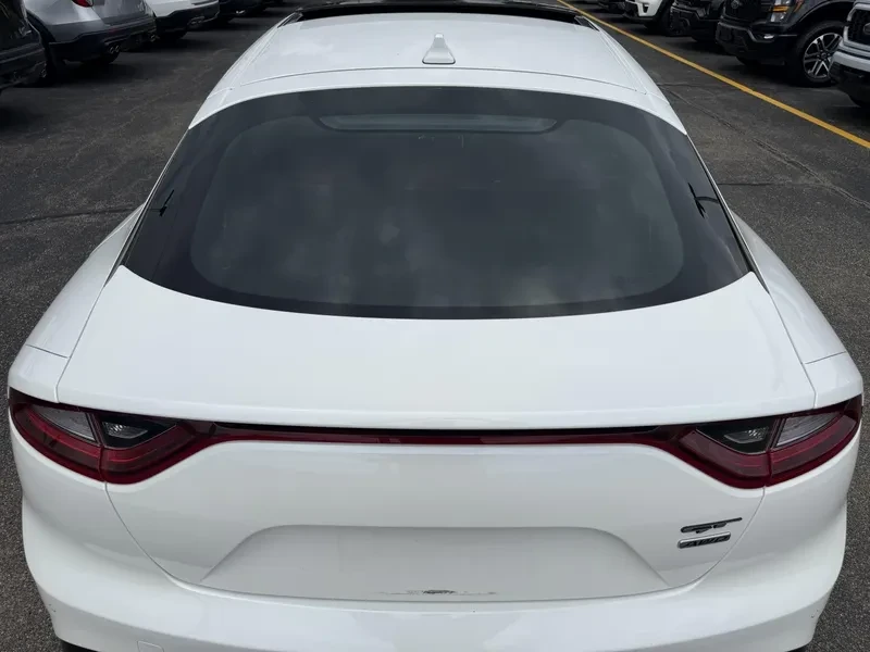 2020 Kia Stinger GT - Image 10 of 15