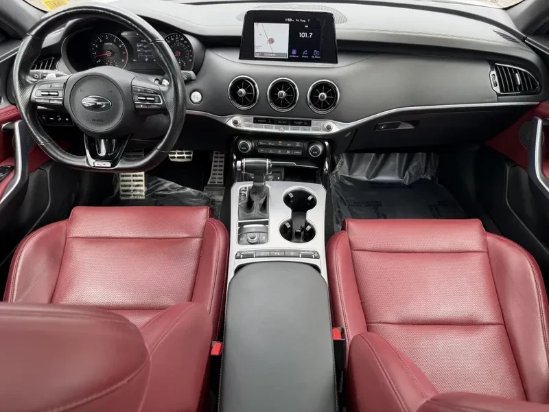 2020 Kia Stinger GT - Image 13 of 15