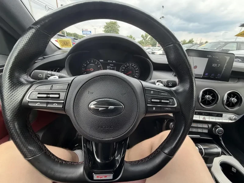 2020 Kia Stinger GT - Image 11 of 15
