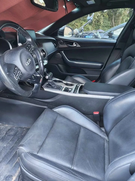 2020 Kia Stinger GT - Image 4 of 5