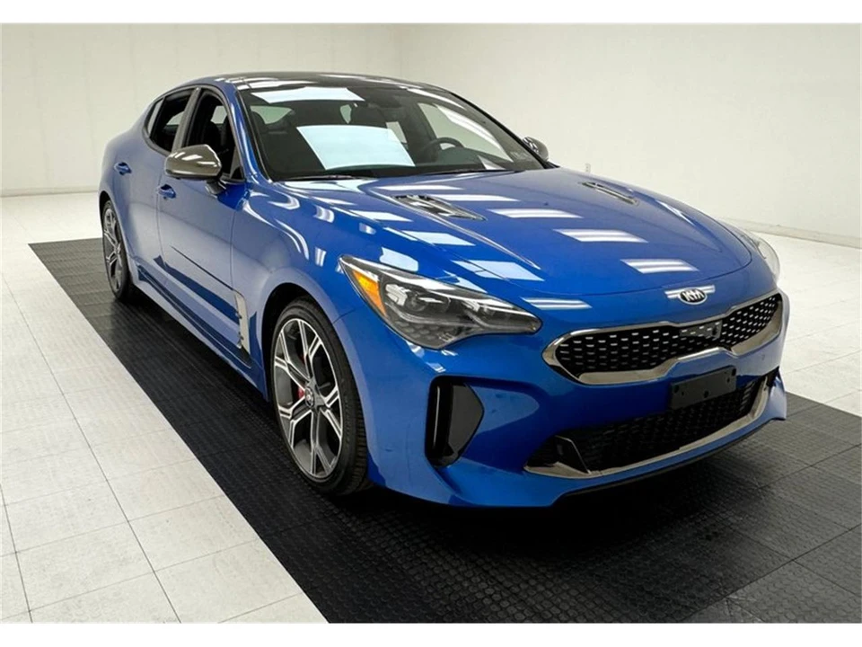 2020 Kia Stinger - Image 7 of 31