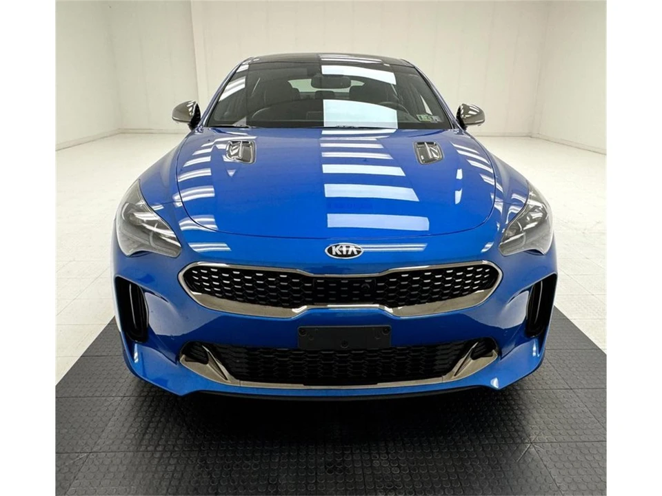 2020 Kia Stinger - Image 8 of 31