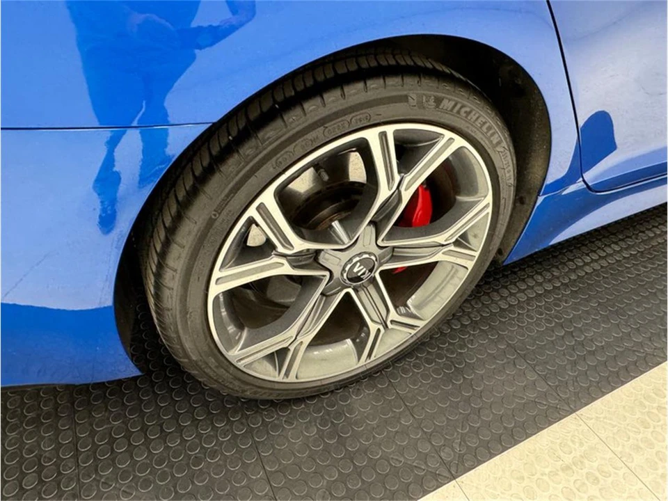 2020 Kia Stinger - Image 24 of 31