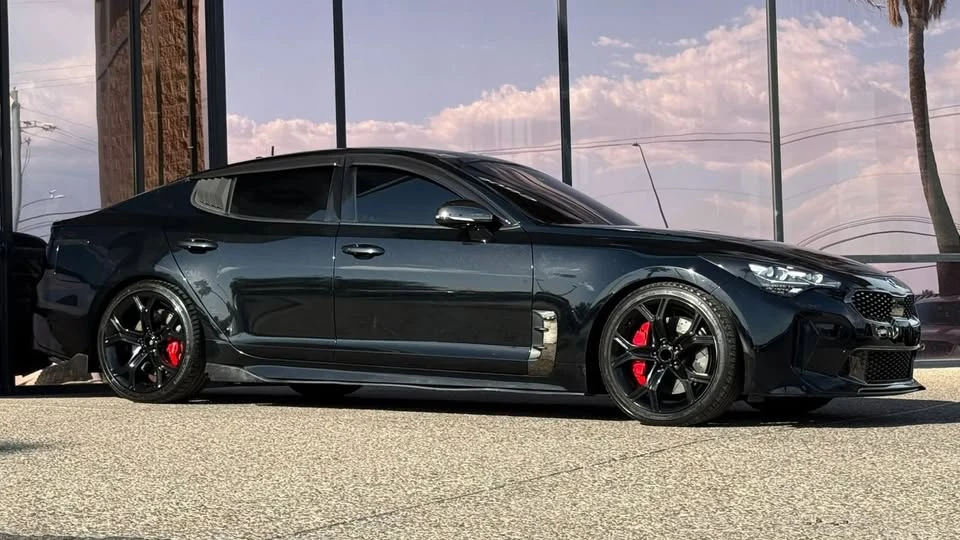 2020 Kia Stinger - Image 16 of 20