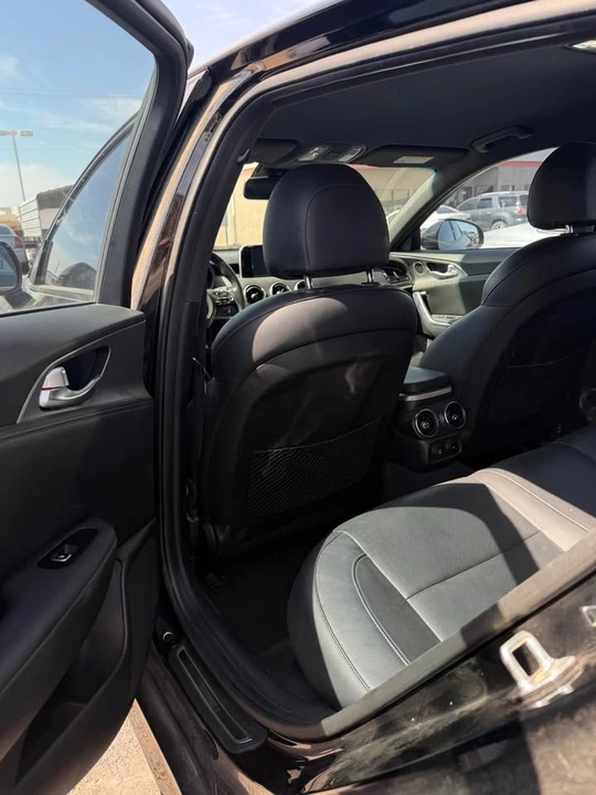 2020 Kia Stinger - Image 3 of 4