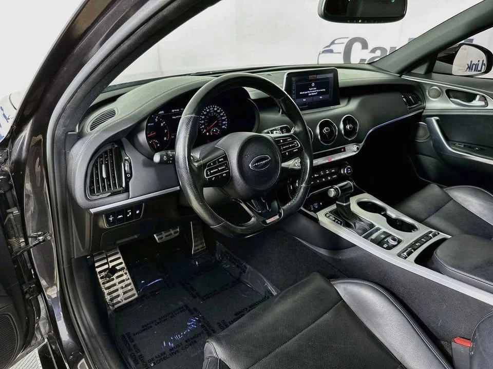 2020 Kia Stinger - Image 10 of 20
