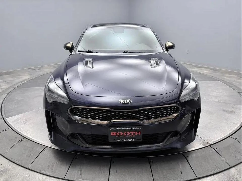 2020 Kia Stinger - Image 2 of 18