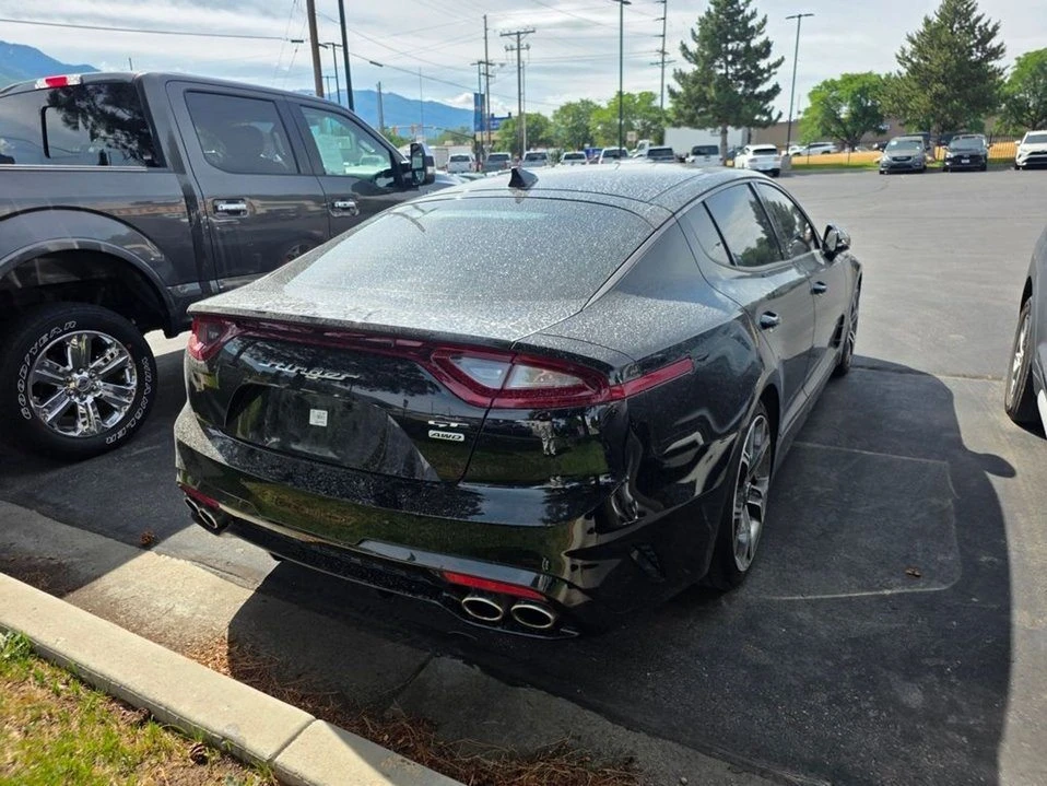 2020 Kia Stinger - Image 2 of 4