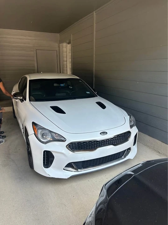 2020 Kia Stinger - Image 3 of 4