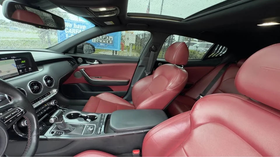2020 Kia Stinger - Image 14 of 15