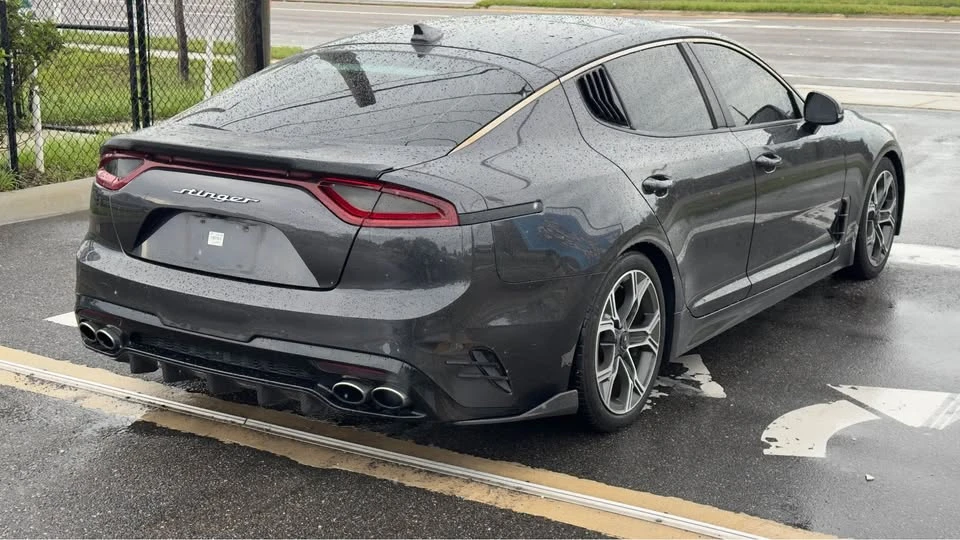 2020 Kia Stinger - Image 6 of 15