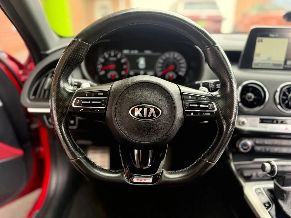 2020 Kia Stinger - Image 7 of 20