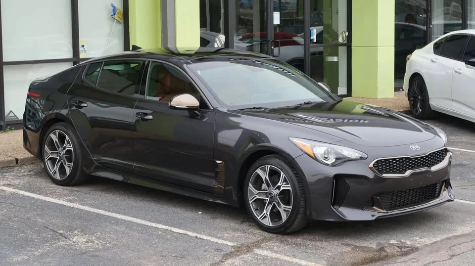 2020 Kia Stinger - Image 5 of 20