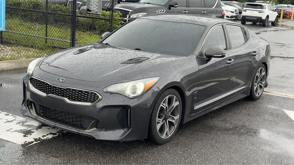 2020 Kia Stinger - Image 3 of 15