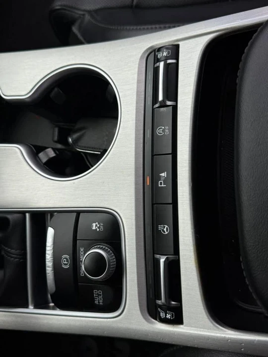 2020 Kia Stinger - Image 13 of 20