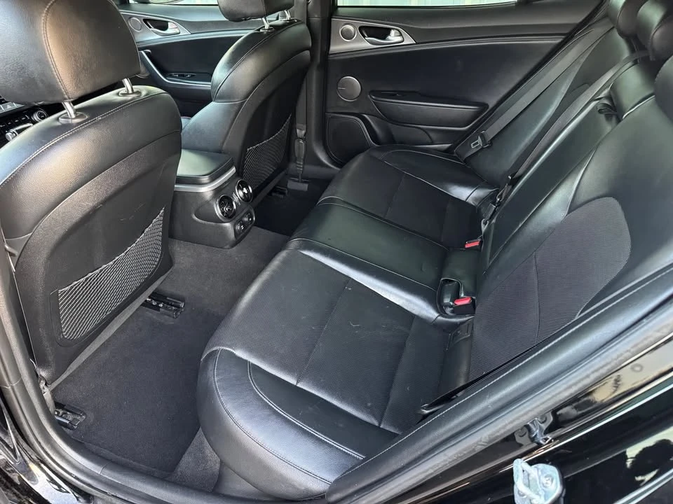 2020 Kia Stinger - Image 15 of 20