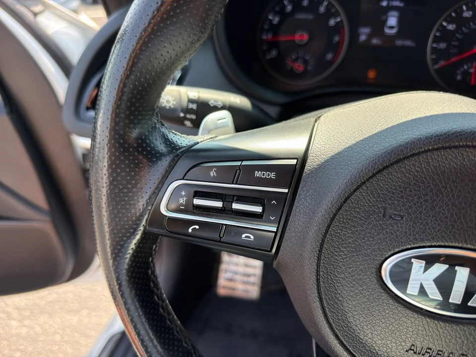 2020 Kia Stinger - Image 19 of 20